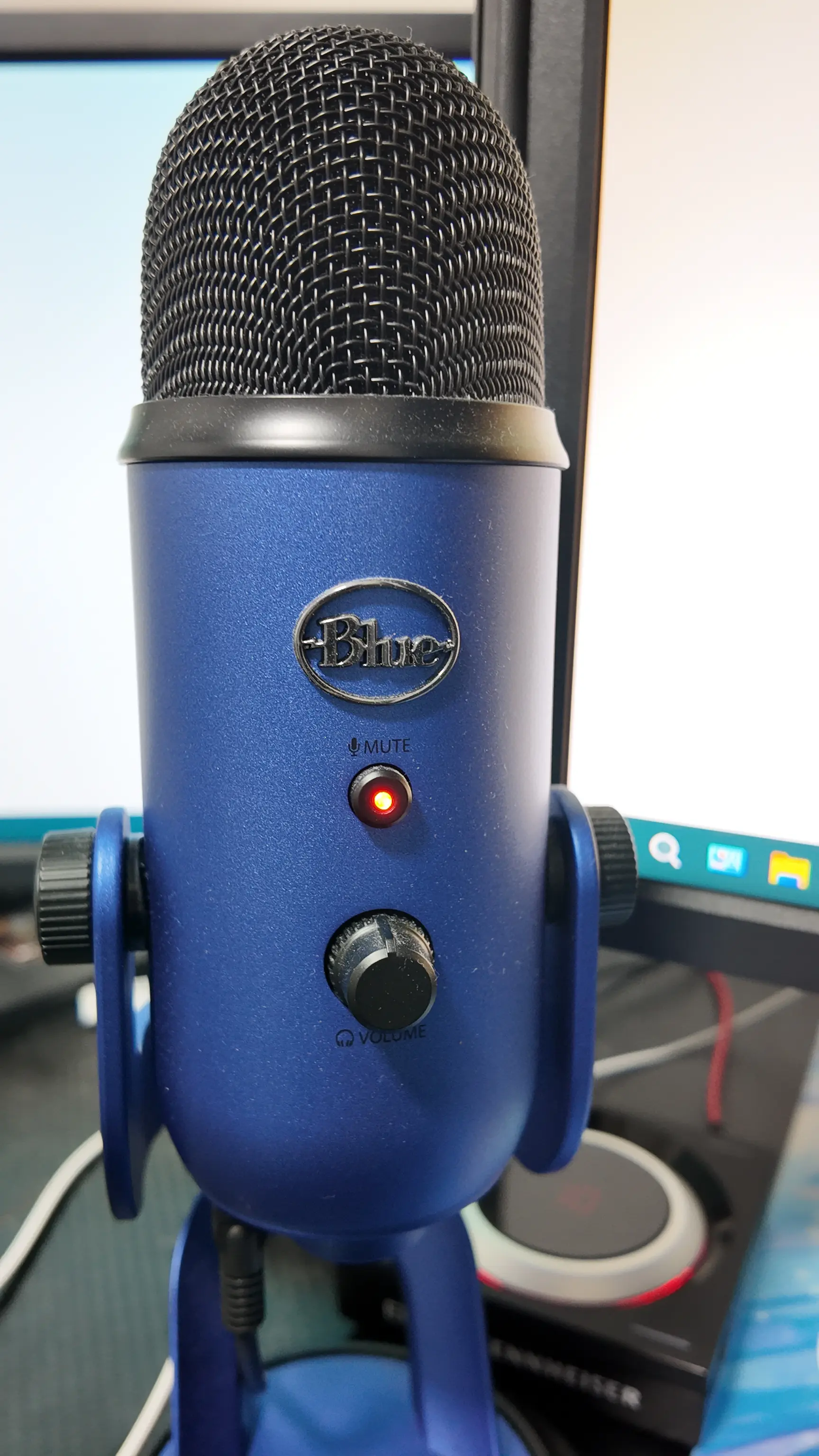 Logicool G BlueYeti マイクレビュー